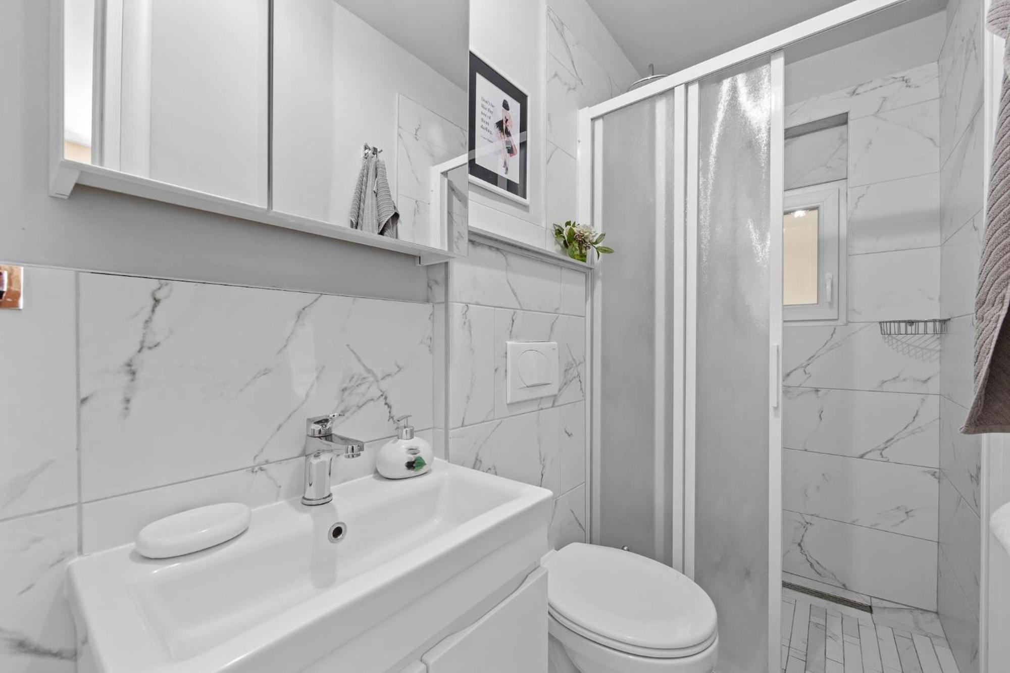 Apartments Lady M Rabac Bagian luar foto