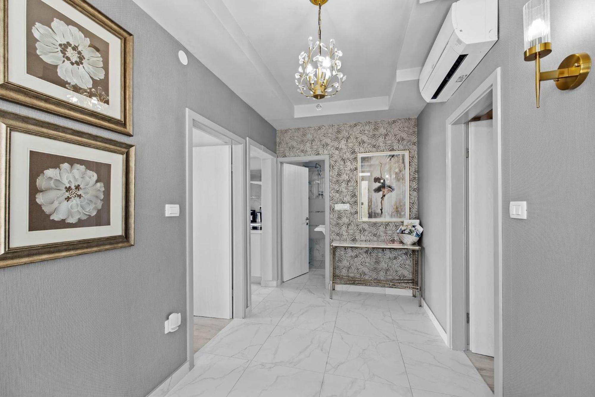 Apartments Lady M Rabac Bagian luar foto