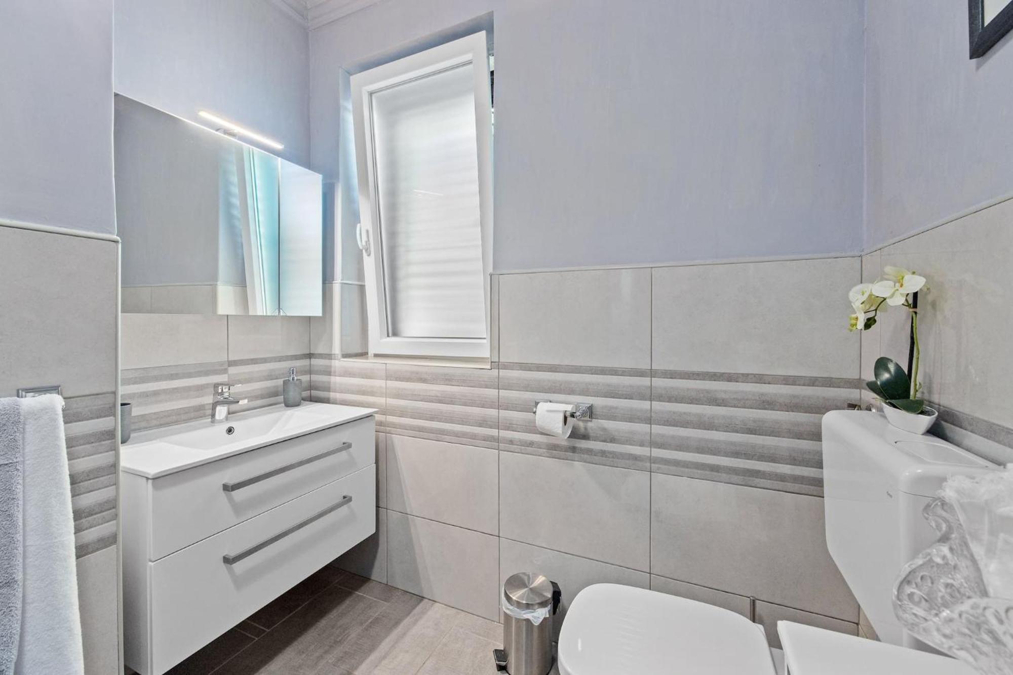 Apartments Lady M Rabac Bagian luar foto